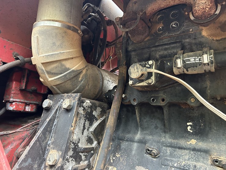 case-ih-t4586-image-21