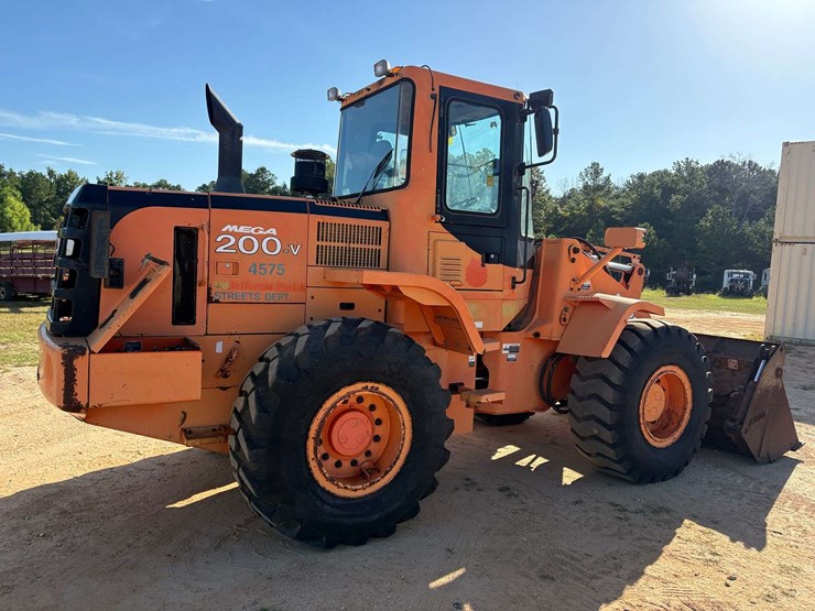 doosan-mega-200-v-image-3