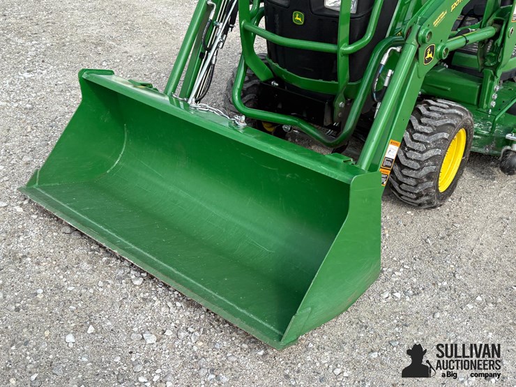 2020-john-deere-1025r-image-14