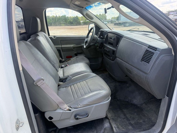 2008-dodge-ram-1500-image-25