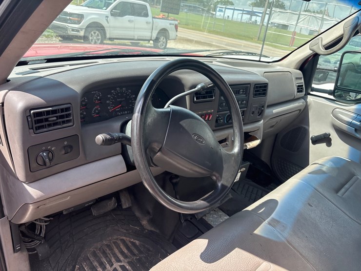 2001-ford-f550-image-8