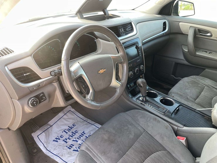2017-chevrolet-traverse-image-11