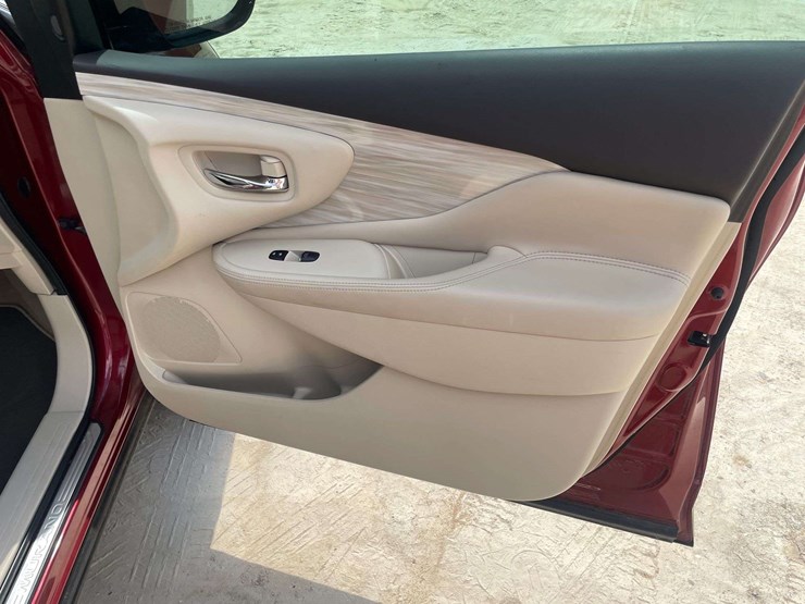 2015-nissan-murano-image-17