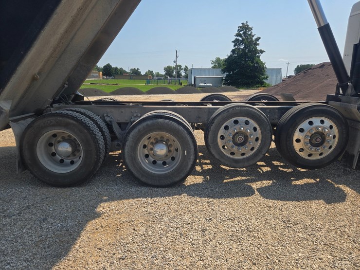 2019-kenworth-t880-image-107