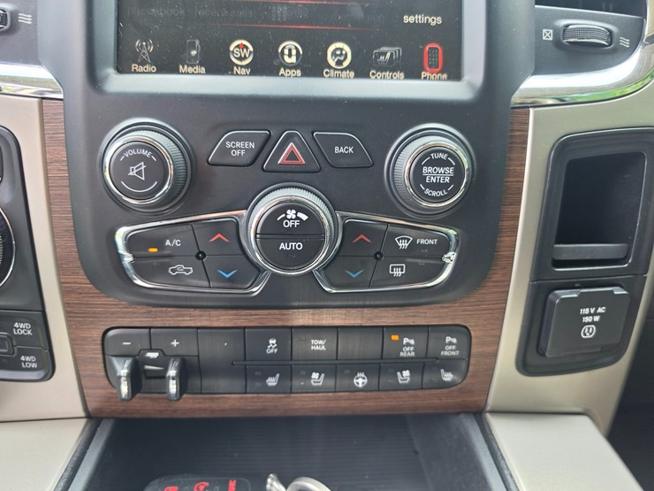 2014-dodge-1500-image-35