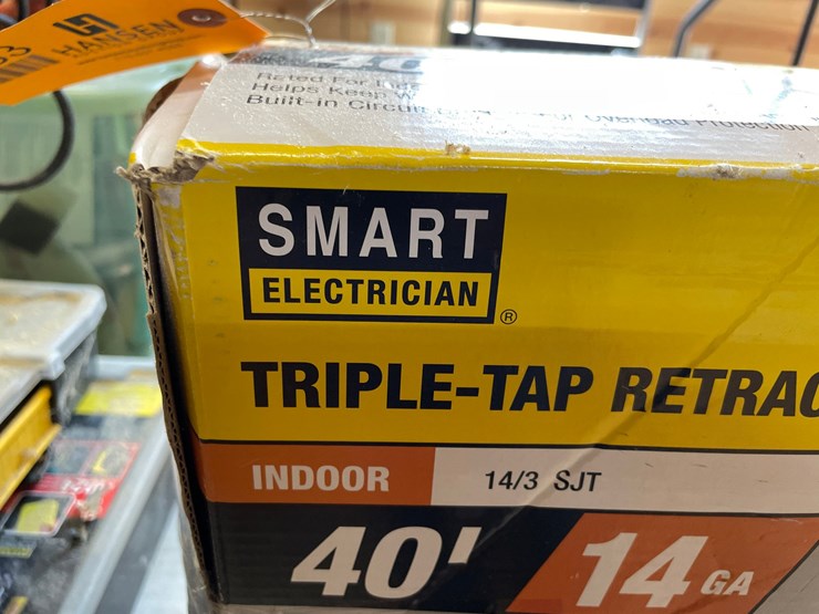 #10133-•-smart-electrician-triple-tap-retractable-cord-reel-image-6