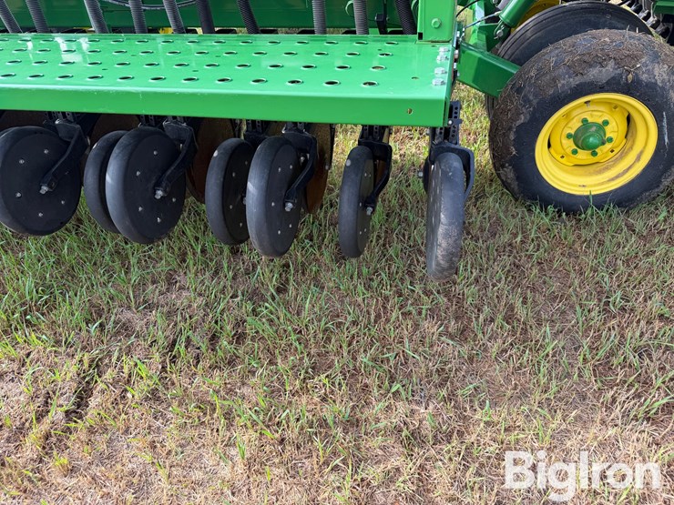 2020-john-deere-455-image-9