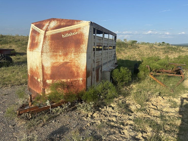 hilsboro-16'x6'-bumper-pull-stock-trailer-image-1