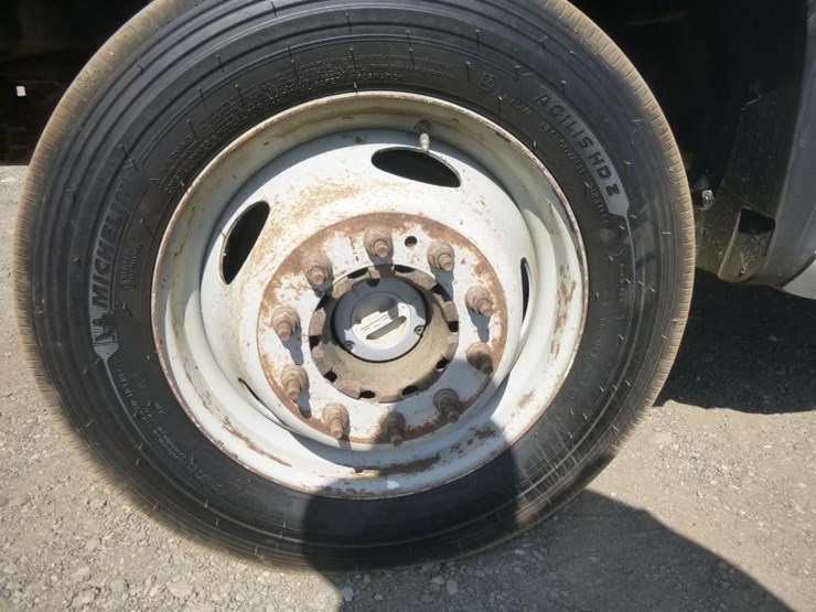 2012-ford-f550-image-24