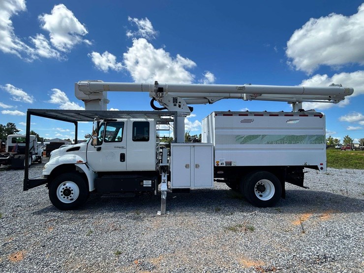 2011-international-durastar-4300-image-3
