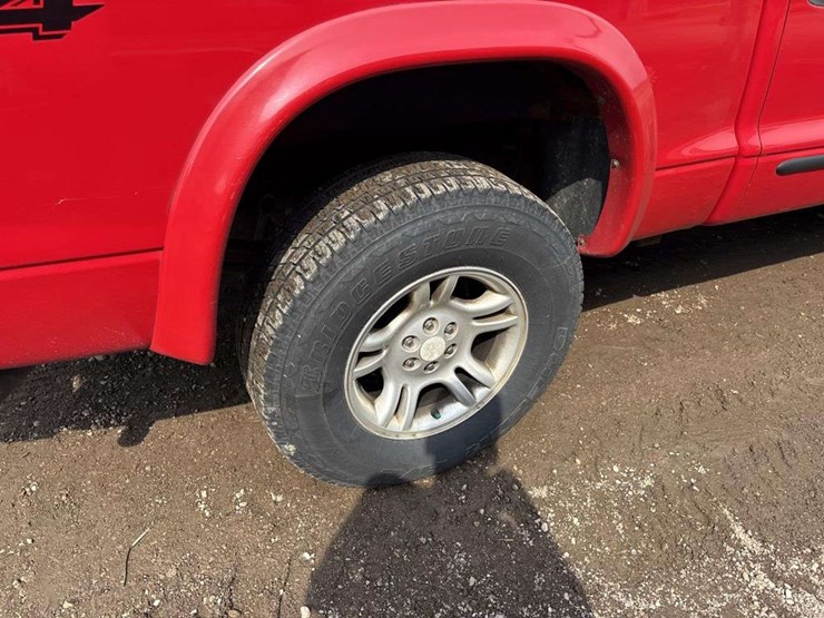 2004-dodge-dakota-slt-image-9