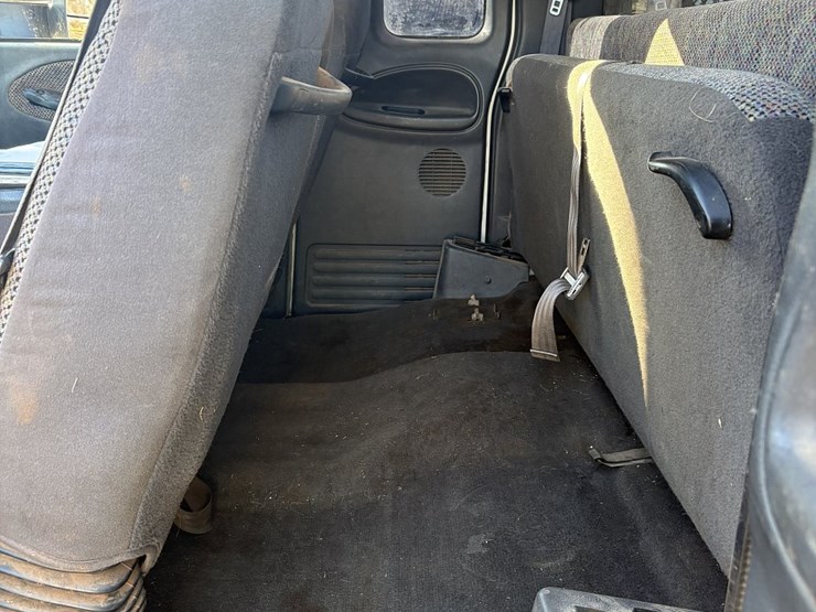 1999-dodge-2500-image-6