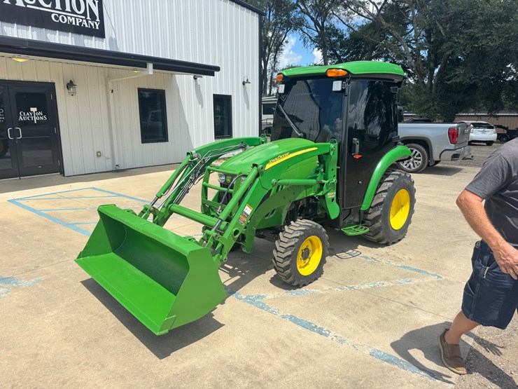 john-deere-3520-image-10