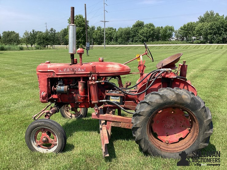 1944-farmall-a-2wd-tractor-w/belly-blade-image-8
