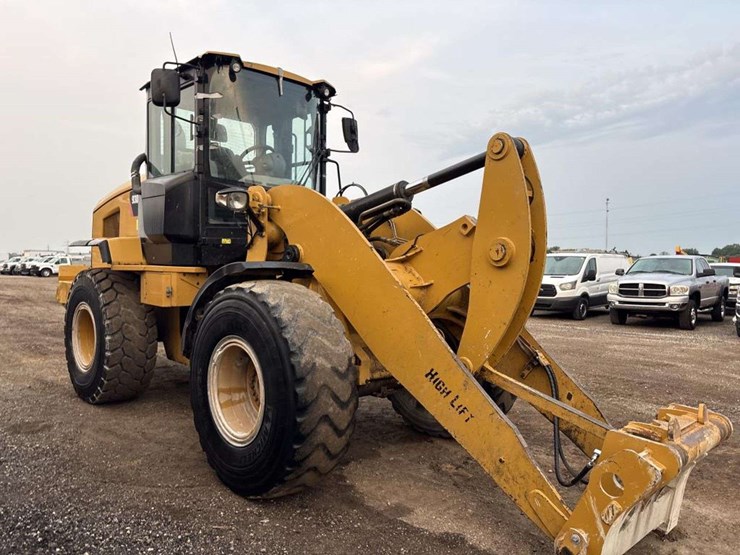caterpillar-930k-image-5