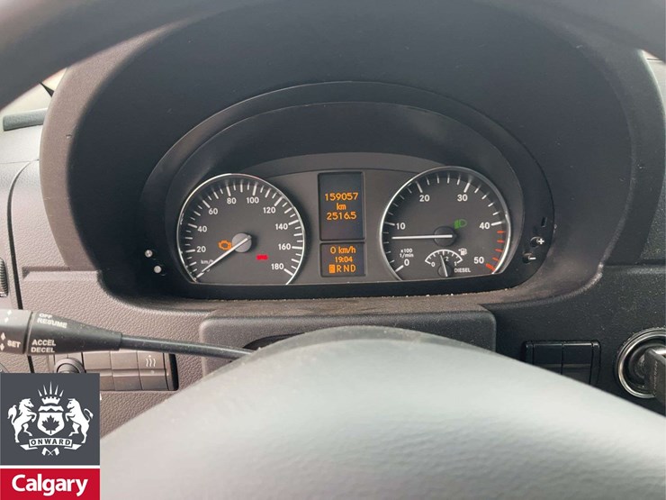 2012-mercedes-benz-sprinter-3500-image-15