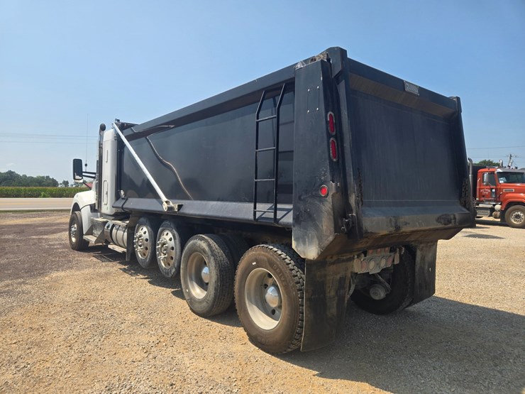 2019-kenworth-t880-image-12