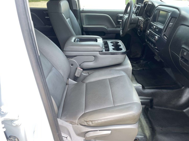 2018-chevrolet-silverado-1500-image-17