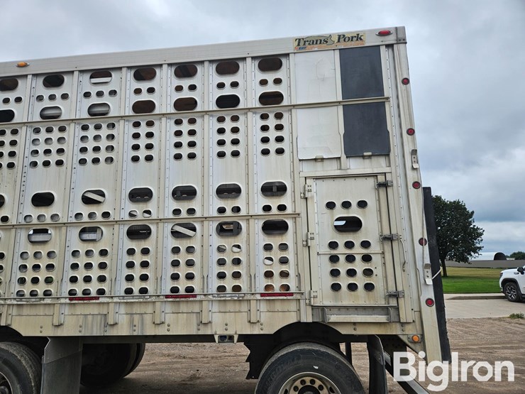 2012-eby-livestock-trailer-image-17