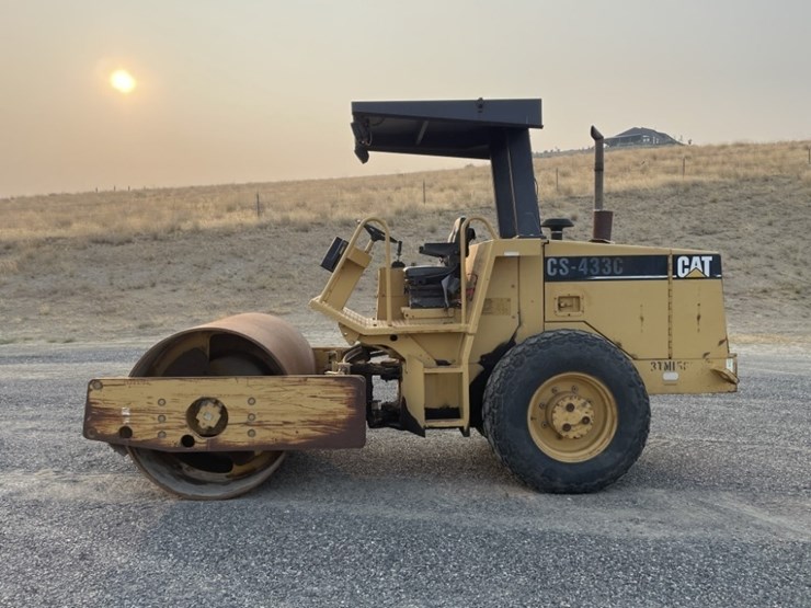 caterpillar-cs-433c-image-2