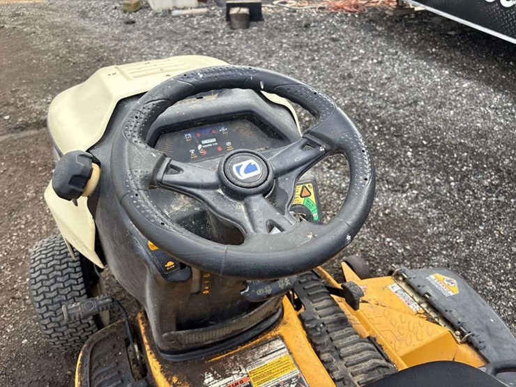 cub-cadet-lgt1054-image-10