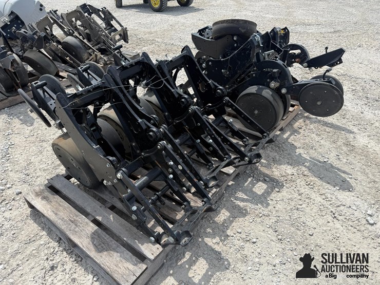 kinze-4000-series-row-units-(bid-per-unit)-image-3