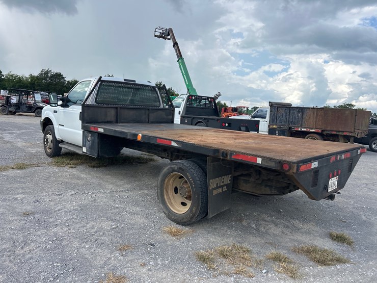 2002-ford-f550-image-3