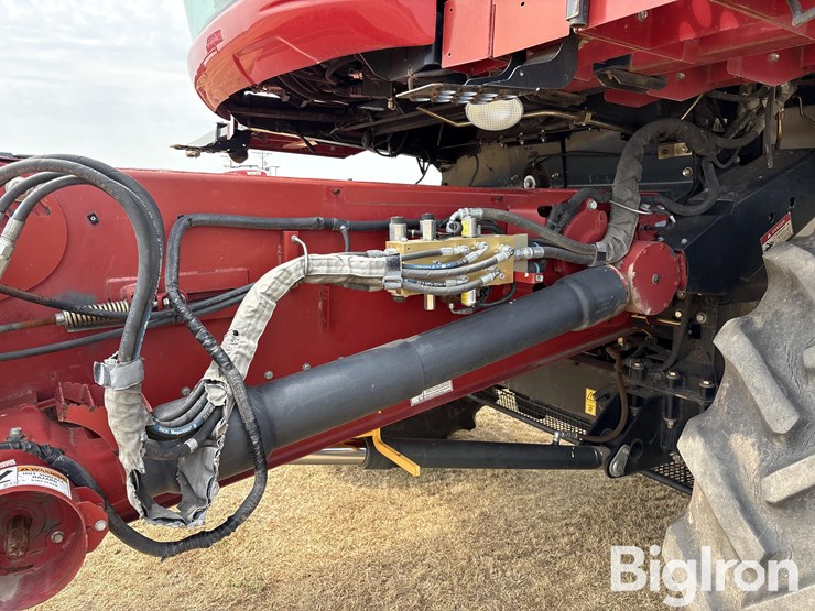 2011-case-ih-7120-image-10