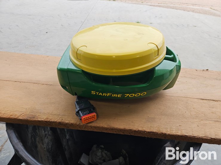 2023-john-deere-7000-image-2