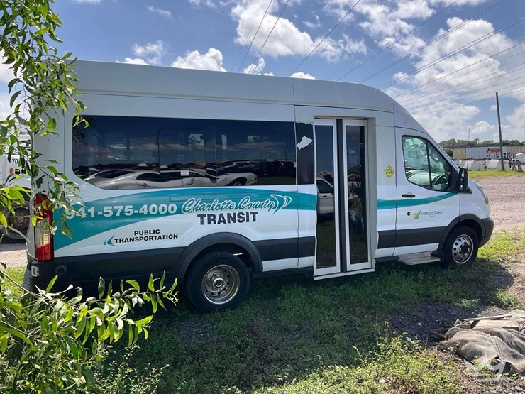 2019-ford-transit-image-3