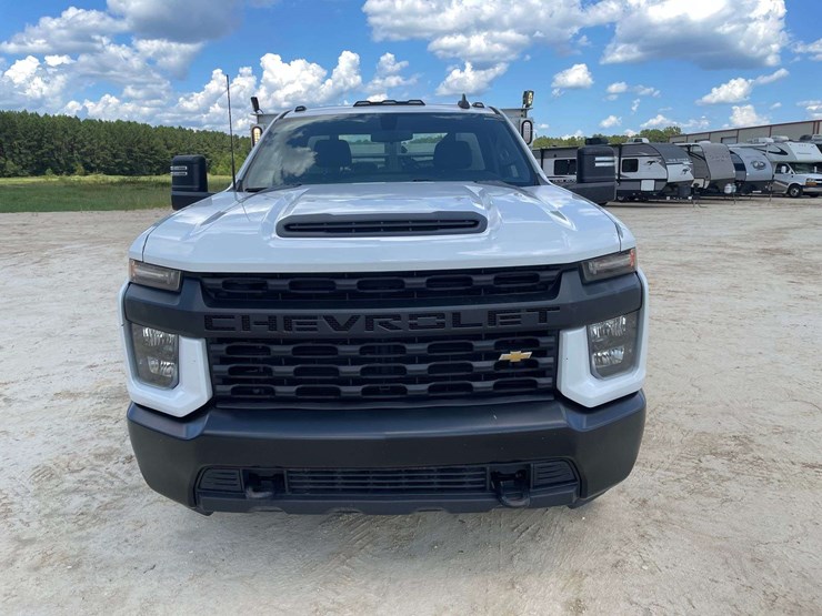 2022-chevrolet-silverado-3500-image-6