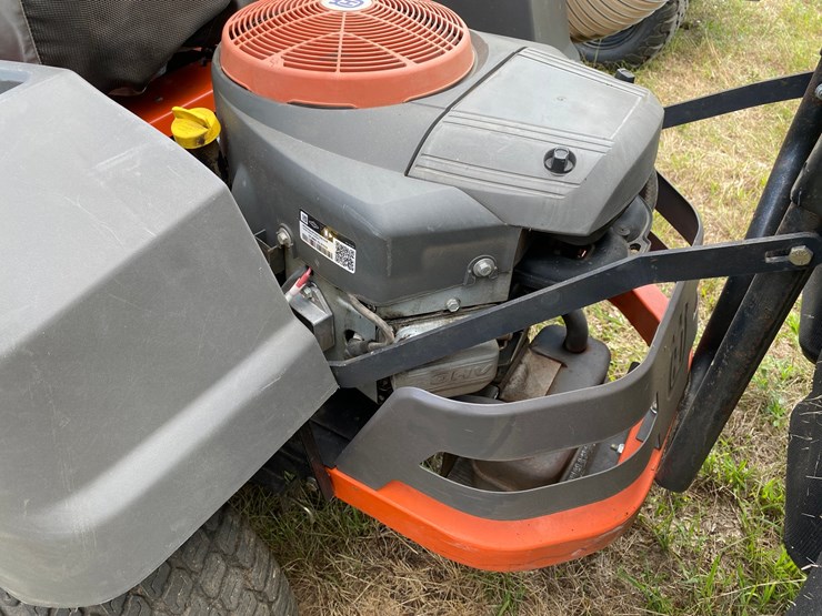 #7956-•-husqvarna-z254f-zero-turn-lawn-mower-image-12