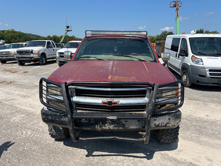 1999-chevrolet-k2500-image-4