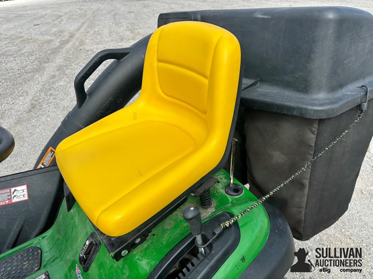 john-deere-d130-image-12