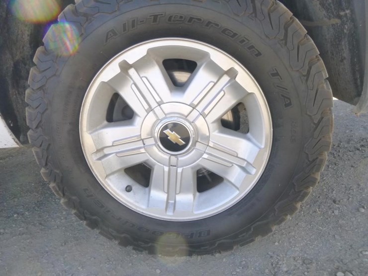 2012-chevrolet-1500-image-24