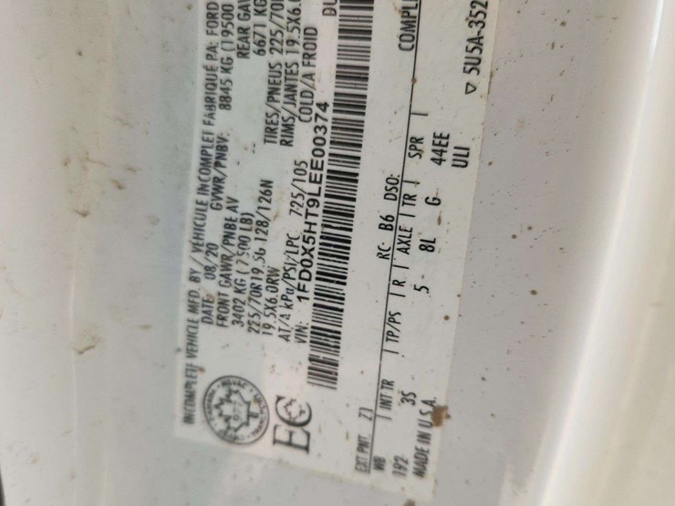2020-ford-f550-image-16