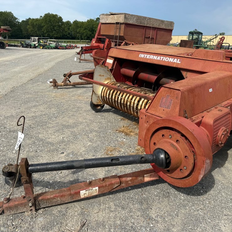 INTERNATIONAL 435