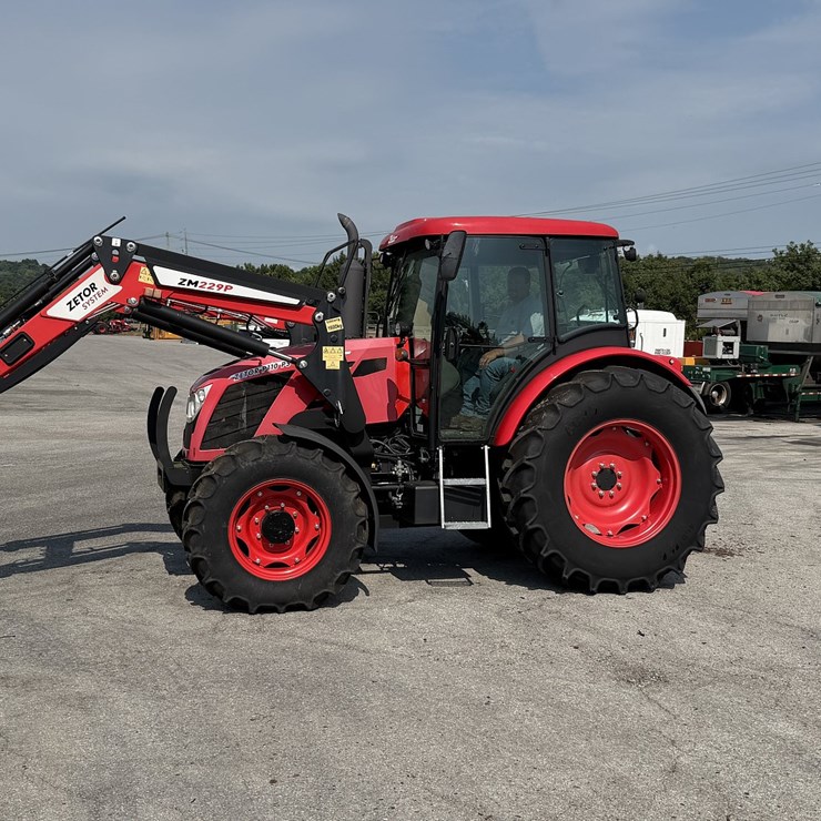 2021 Zetor P110 PS w/ ZM229P Loader