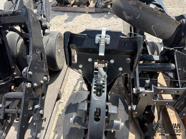 kinze-4000-series-row-units-(bid-per-unit)-image-17