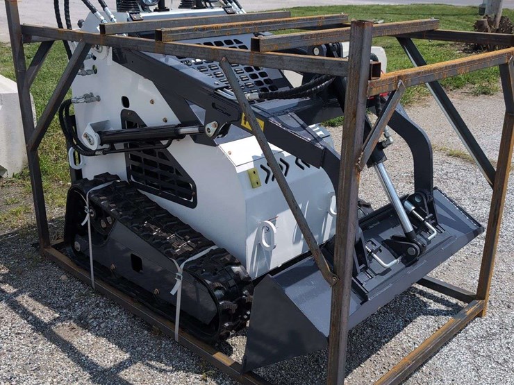 zjg-mini-skid-steer-loader-zj-380-(white)---15hp-image-1