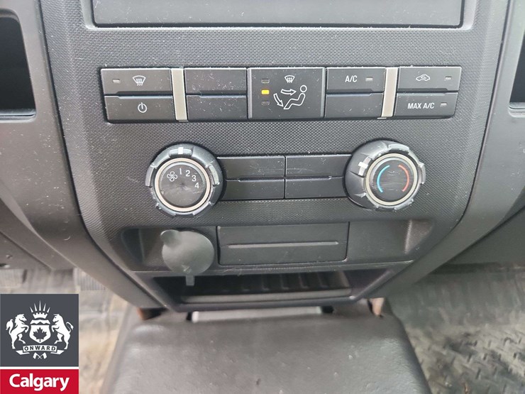 2014-ford-f150-image-16