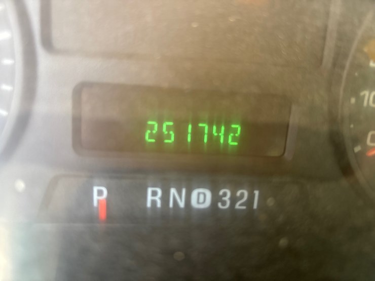 2005-ford-f250-image-12