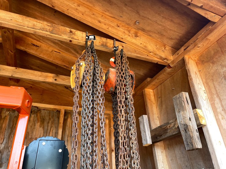 #7971-•-(2)-chain-hoists-image-3