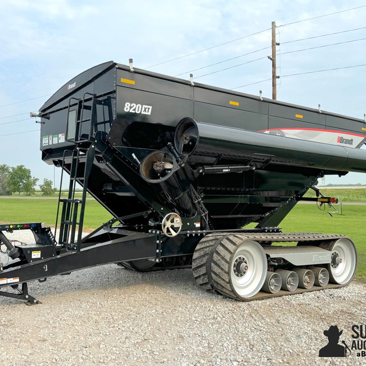 2021 BRANDT 820XT