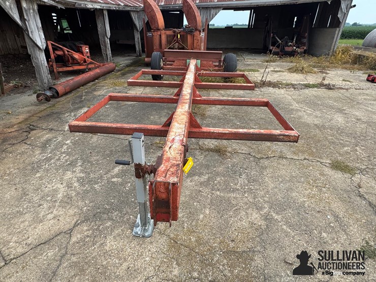 s/a-round-bale-hauler-image-2