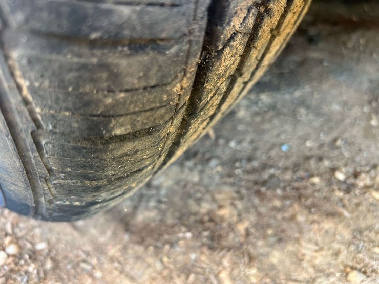 2004-ford-crown-vic-(211,135-miles)-image-21