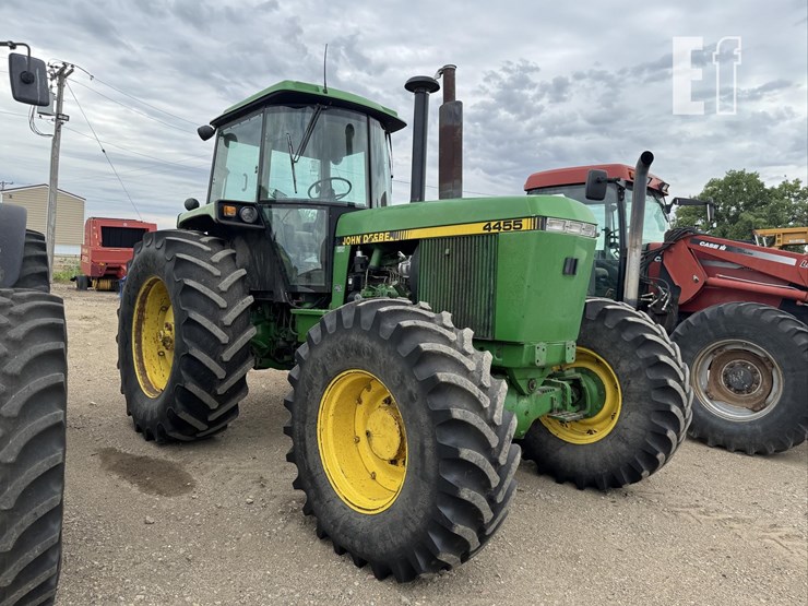 1990-john-deere-4455-image-2