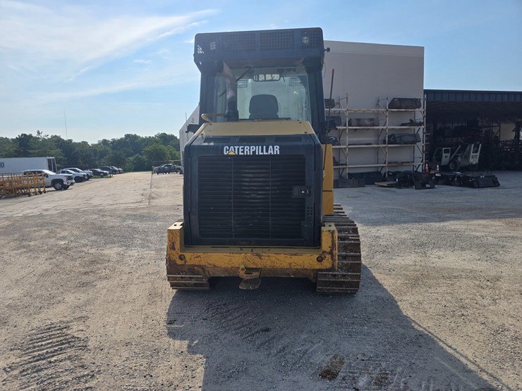 caterpillar-953d-image-15
