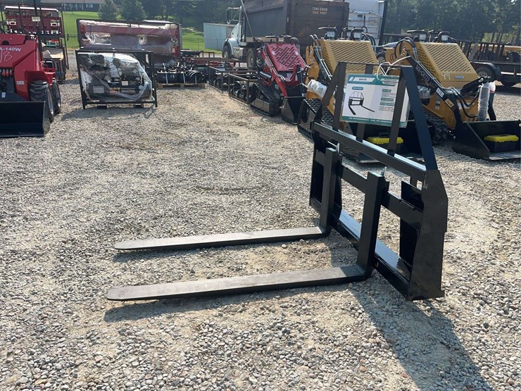 mower-king-skid-steer-forks-48-inch-image-4
