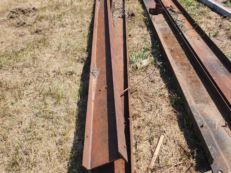 #2828-•-(4)-metal-i-beams-image-5